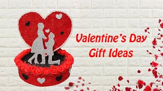 DIY 💗 Valentine&#39;s Day Couple Showpiece // Heart Showpiece // Valentines Day Gift Ideas 2021