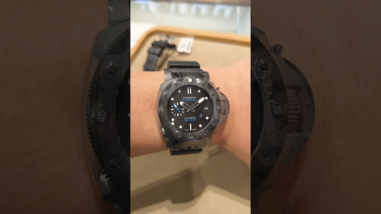 Panerai Submersible Carbotech PAM2232 42mm watch 