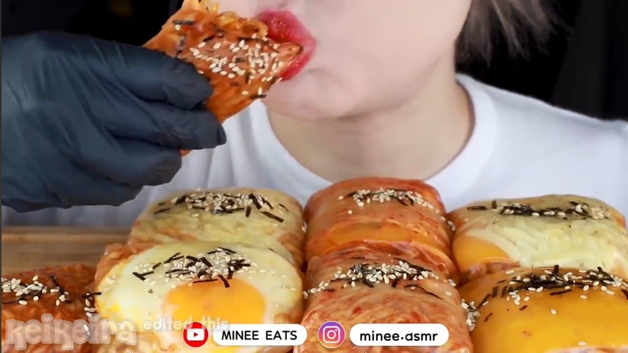 minee asmr ~ wrapped fire noodles !!! bites only ☆ - YouTube