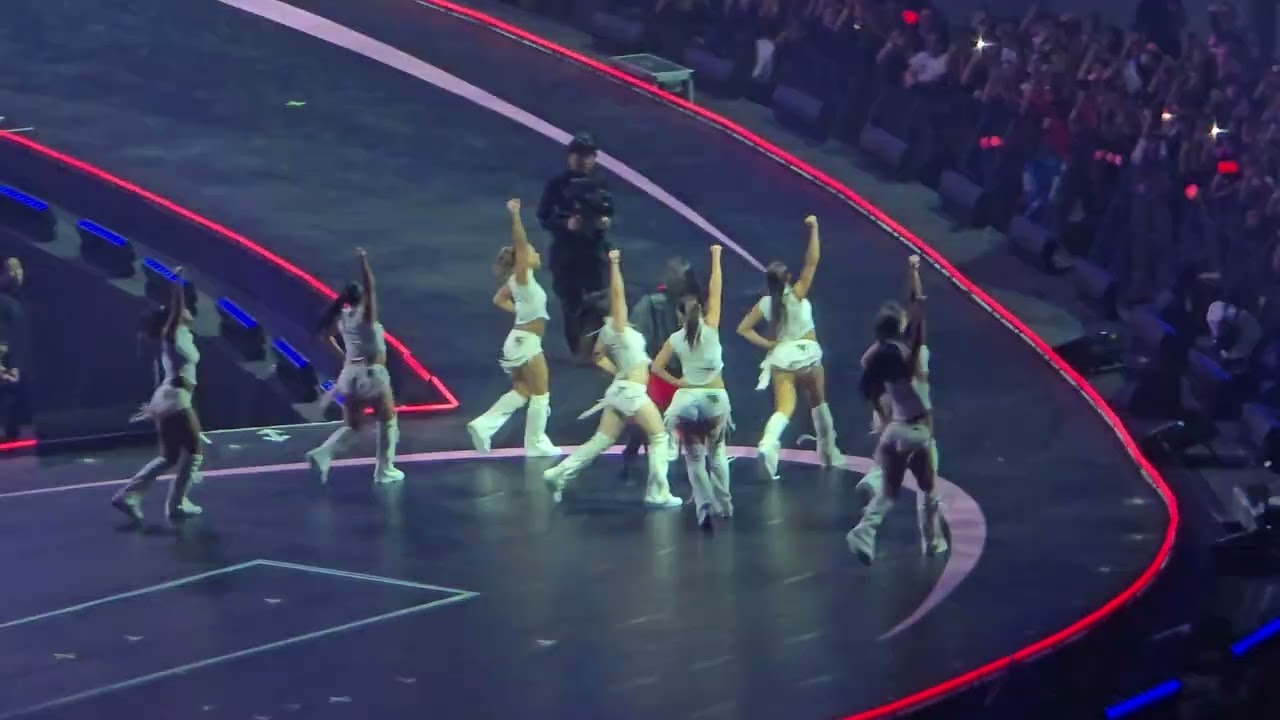 Blackpink - Jennie Like Jennie + Extra L + Starlight (Deadline World Tour Day 1)