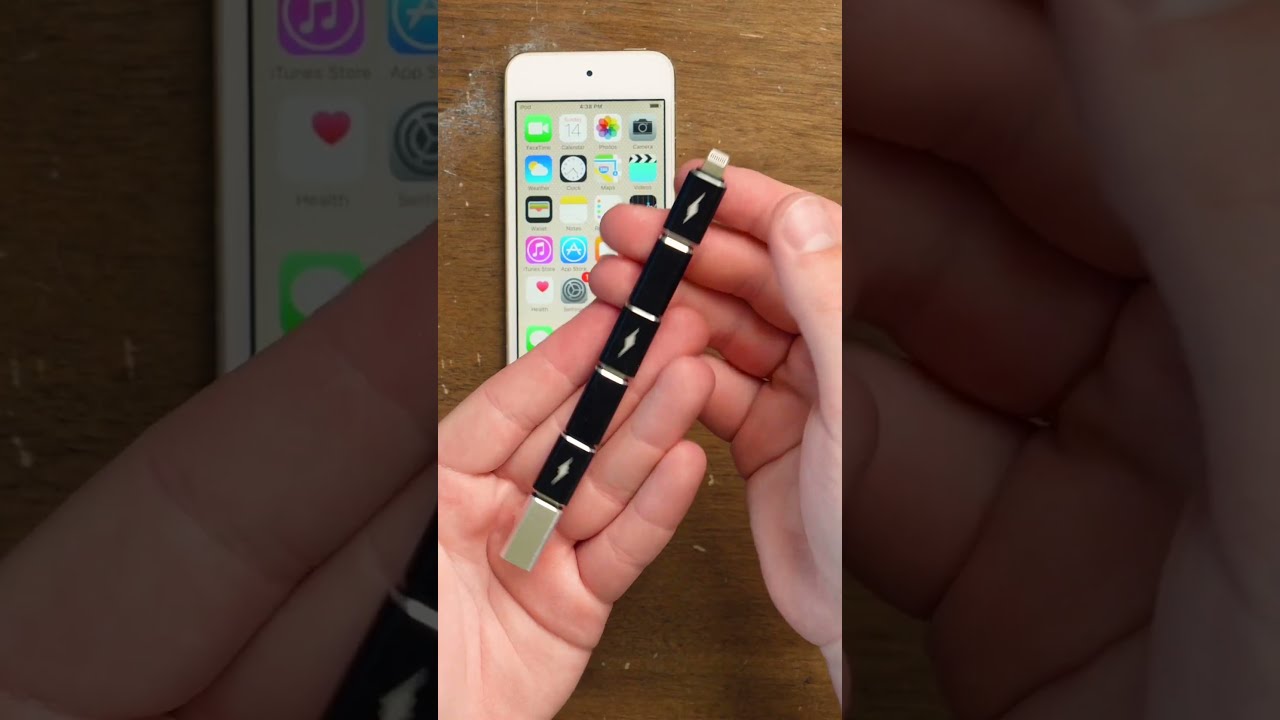 Plug The Adapter Into Apple Lightning To USB C It Works But Y 