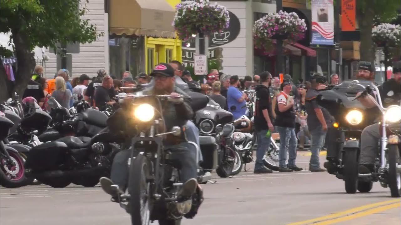 Behind the Handlebars VFW Riders at the Tomahawk Fall Rally 2022