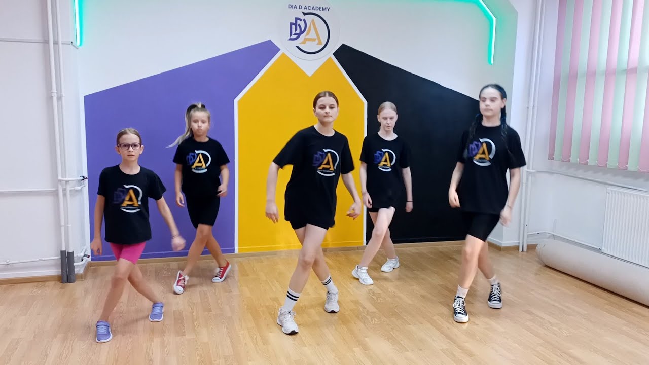 Street dance Summer Crew - Coregrafie de vara