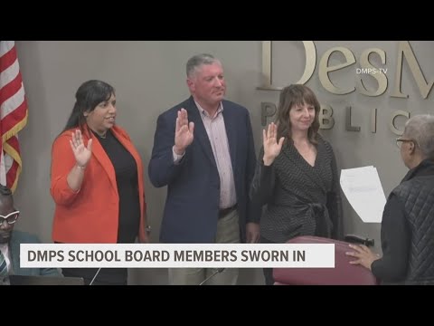 2 new DMPS school board members sworn in at Tuesday meeting - YouTube
