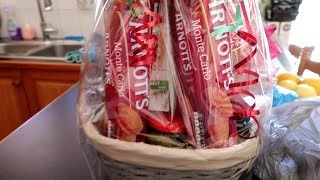 DIY CHRISTMAS GIFT IDEAS HAMPER BASKET