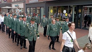 Schützenfest St. Antonius Coesfeld 2024: Abmarsch vom Ehrenmal