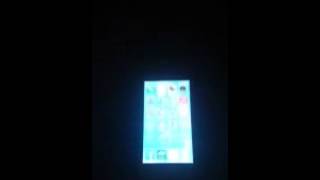 iPhone 5s screen flickering