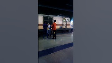 New Delhi to Prayagraj #anandviharterminal #Prayagrajhumsafar #prayagraj #shorts #somuchtravel