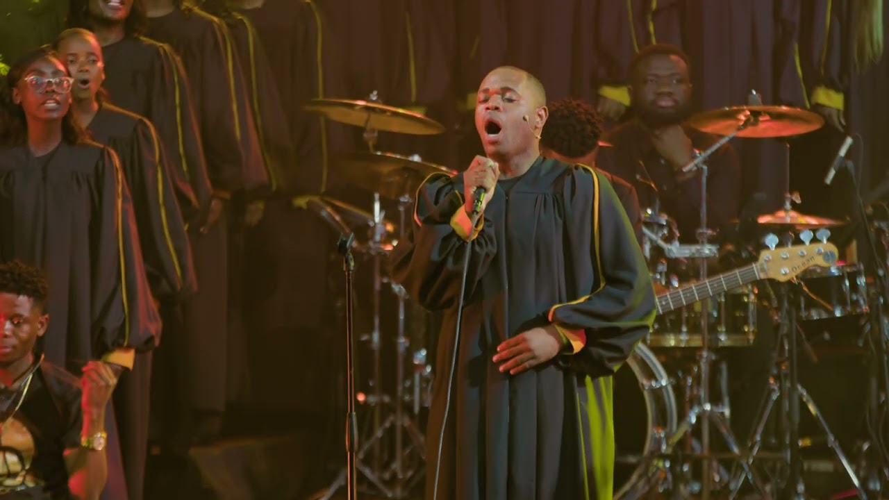 CORAL ECOS DO METODISMO AO VIVO - COM GLÓRIA COROAI