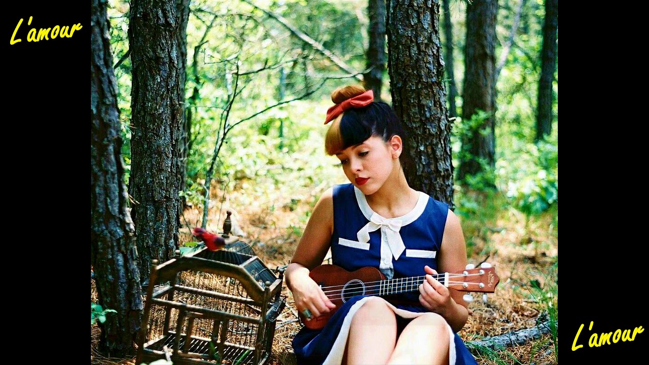 [Vietsub + Lyrics] Toxic Britney Spears (Melanie Martinez cover