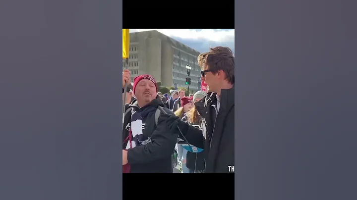 HILARIOUS: Stupid christian protestor doesn't understand his own bible - DayDayNews
