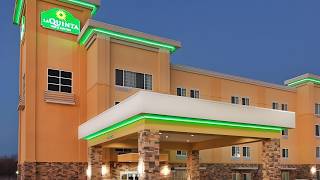 La Quinta Inn & Suites by Wyndham Tulsa - Catoosa | Tulsa (OK), United States | Hotel Review ⭐