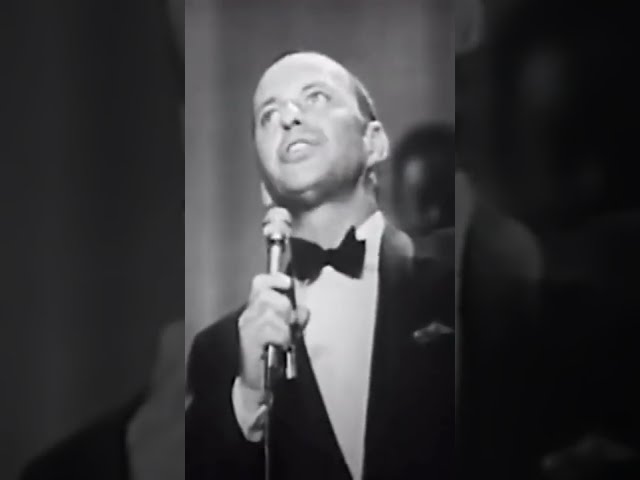 Frank Sinatra- Fly Me To The Moon class=