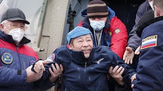 Le milliardaire japonais Yusaku Maezawa est de retour sur Terre après 12 jours dans l'espace
