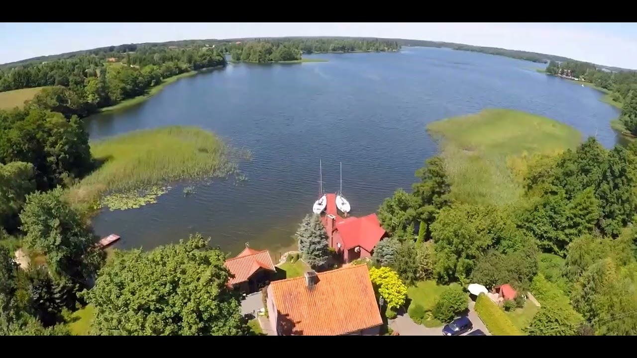 Trzy domy z linią brzegową - Kretowiny