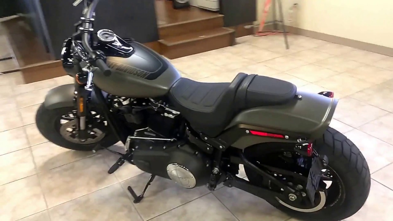 2018 fat bob swingarm bag