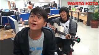 laoneis lagu ayo kerjo di kantor warta kota