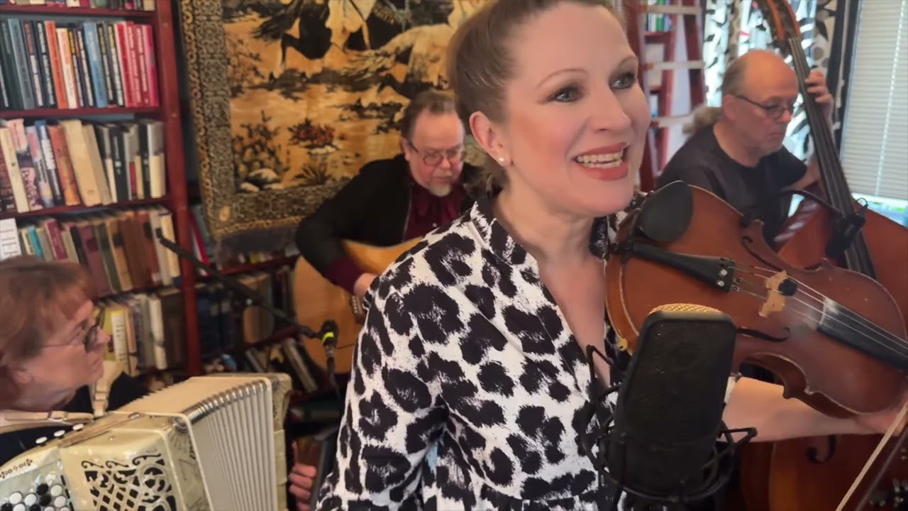 PÄTKII – Veera Railio & Geriatrio (säv. Leif Fält, san. Sirkka-Liisa Krapinoja-Sass)