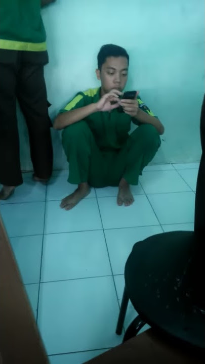 Video Lucu NGAKAK..,, Main petasan Lucu