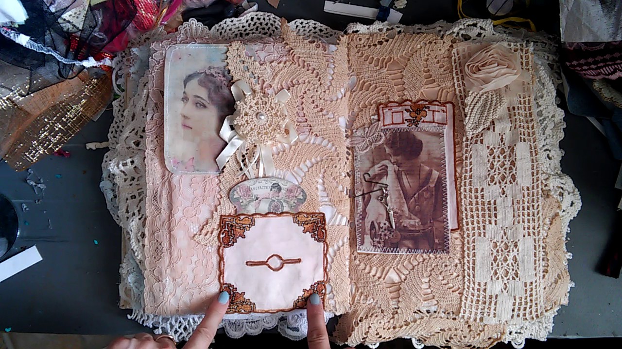 2 Sewing machine fabric and lace junk journal's YouTube