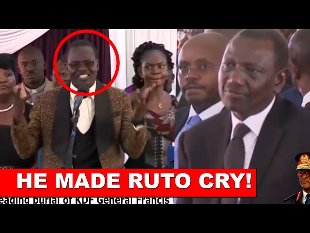 This song made President Ruto cry in Siaya during burial of KDF General Francis Ogolla! class=