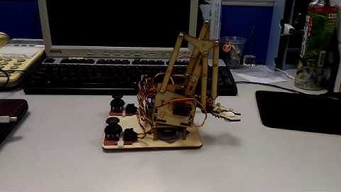 瑞帝電通-Arduino 機械手臂-工業4.0自動搬運1