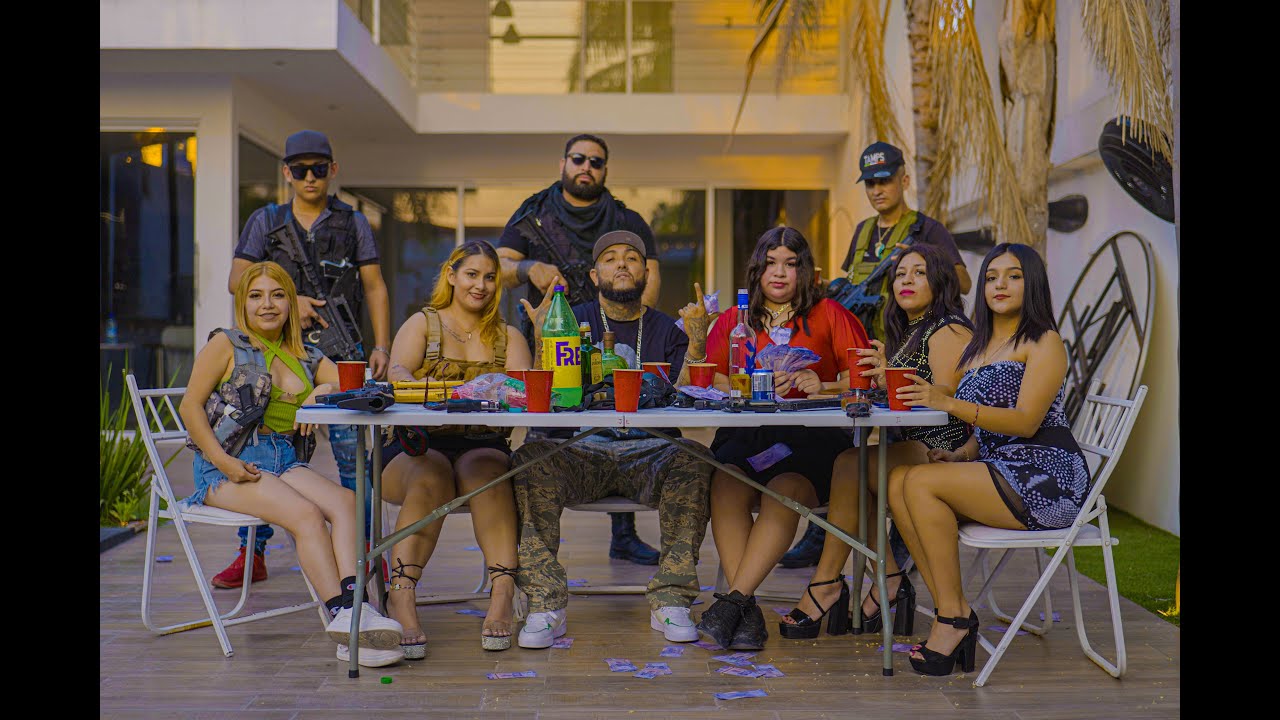 MODO AVION - LIRIK DOG (VIDEO OFICIAL)