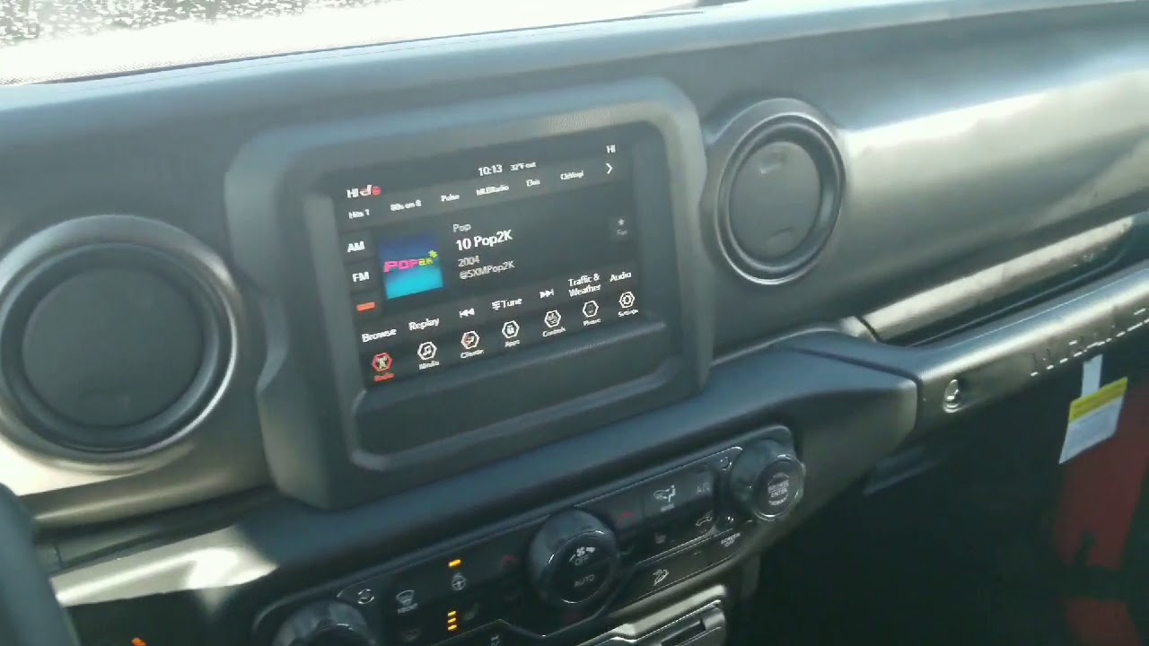 2019 Wrangler Android auto/Apple Carplay demo YouTube