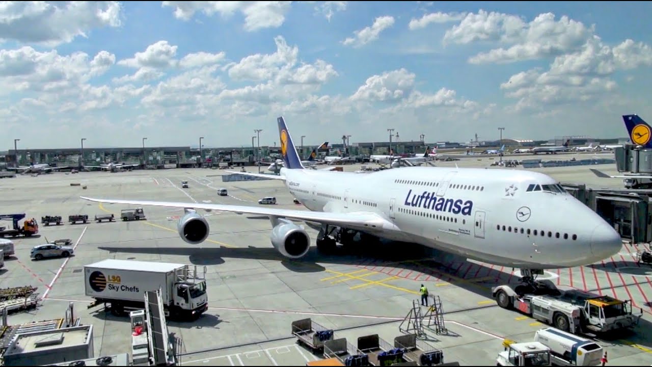 Lufthansa Boeing 747-8 / Frankfurt to Washington Dulles