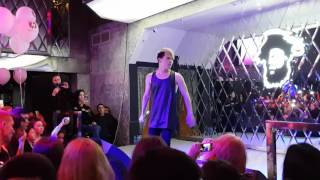 картинка: Ninety One Alem solo performance / 25.09.2016 / Концерт к дню рождения группы (видео с мобильного)