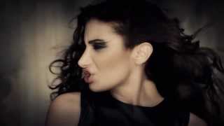 İrem Derici - Zorun Ne Sevgilim ( 720p HD Video Clip ) Resimi