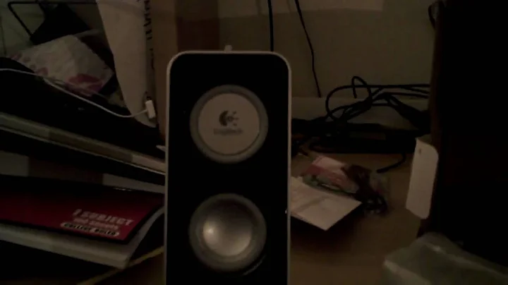 Logitech Z4 2.1 speaker system