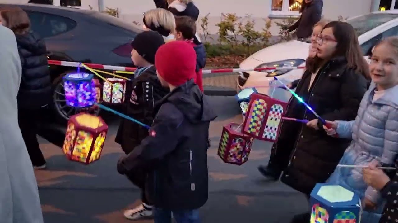 Martinsfeier mit Laternenumzug in Duisburg  November 2022