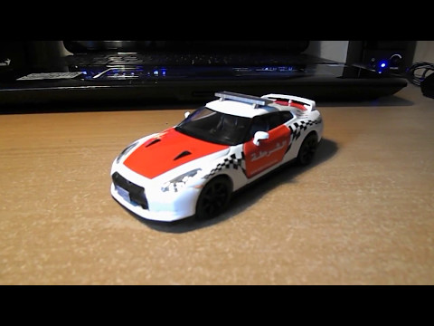 Nissan GTR აბუ დაბის პოლიცია