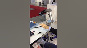 Universal Robots Leap Motion Moving robot with gesture control