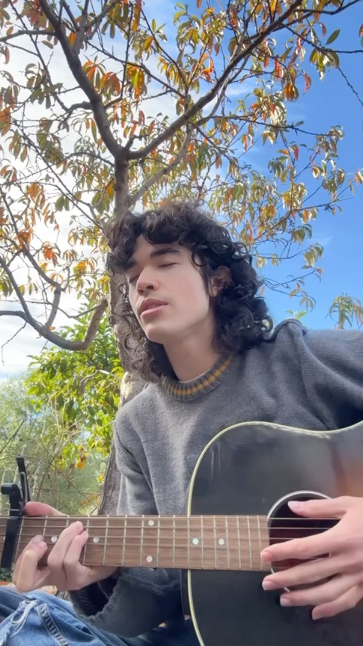 He’s so pretty ? #foundheaven #coneheads #conangray #heatherday #kidkrow #tiktok #acoustic