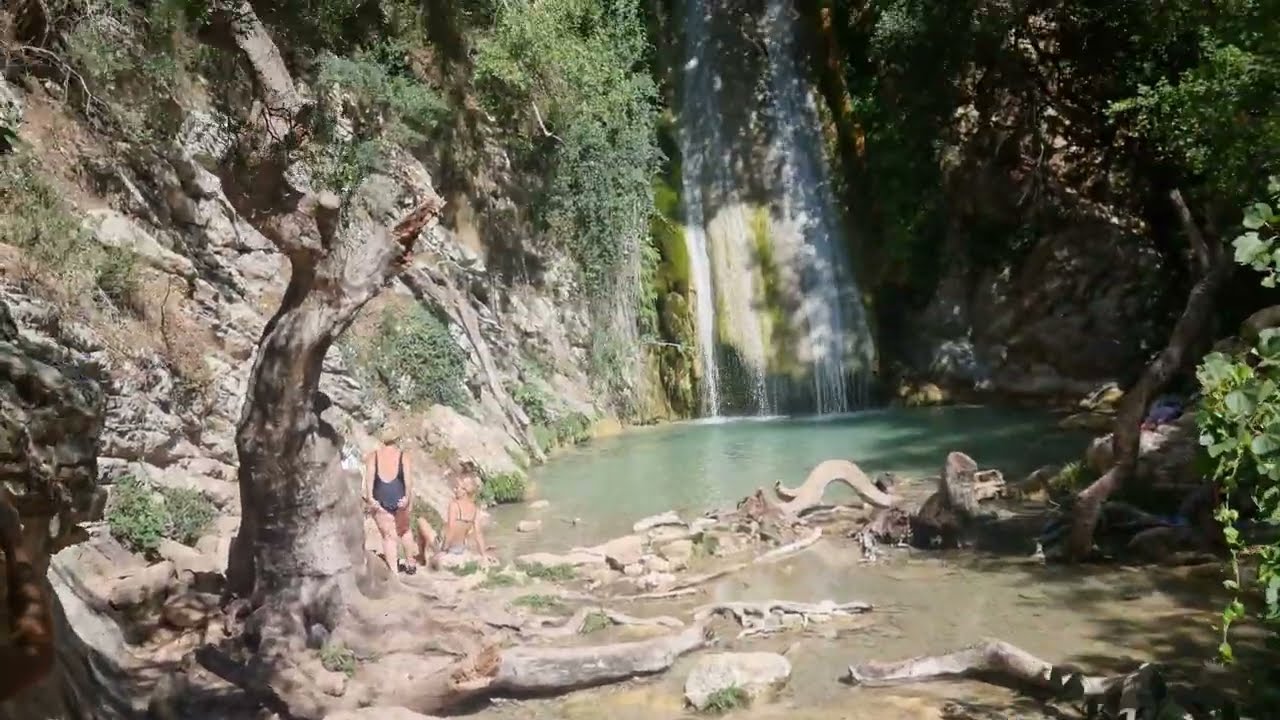 Καταρράκτες ΝΕΔΑ διαδρομη από το πάρκινκ