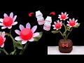 Ide Kreatif Bunga Hias dan Vas Bunga dari Botol Yakult !