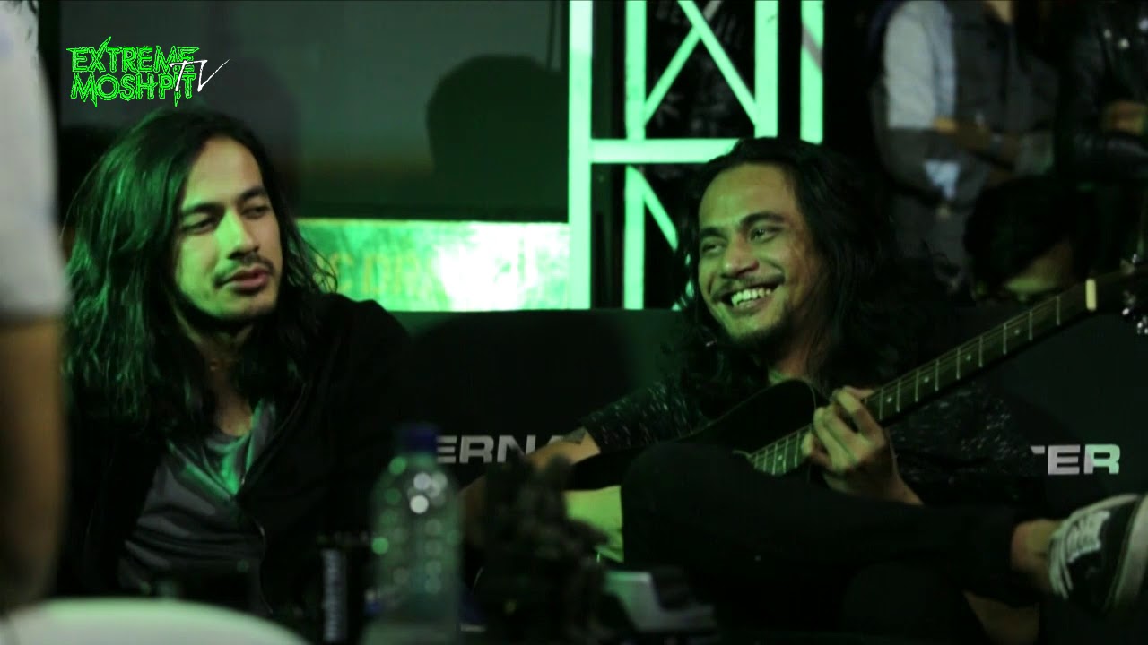 Extreme Moshpit TV Special w/ Kelompok Penerbang Roket at ...