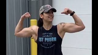 Model Huge Biceps 301.