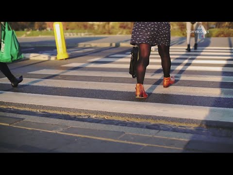 Videó: A gyalogosoknak legyen elsőbbségük?