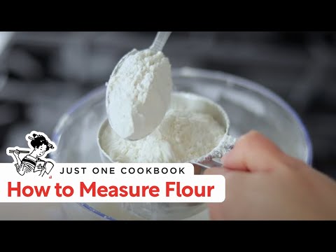 how-to-measure-flour-(yes,-there's-a-correct-way!)---tea-time-with-nami-(ep2)