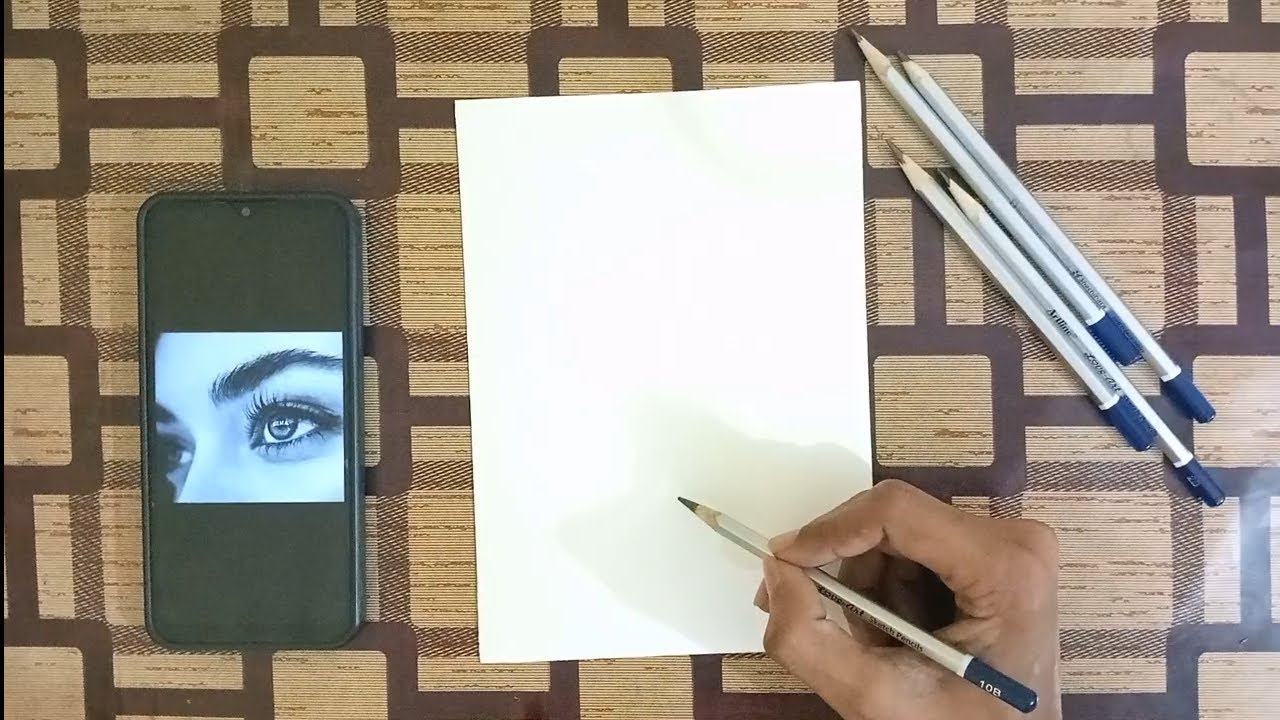How to draw Realistic Eyes || Tutorial for beginners - YouTube
