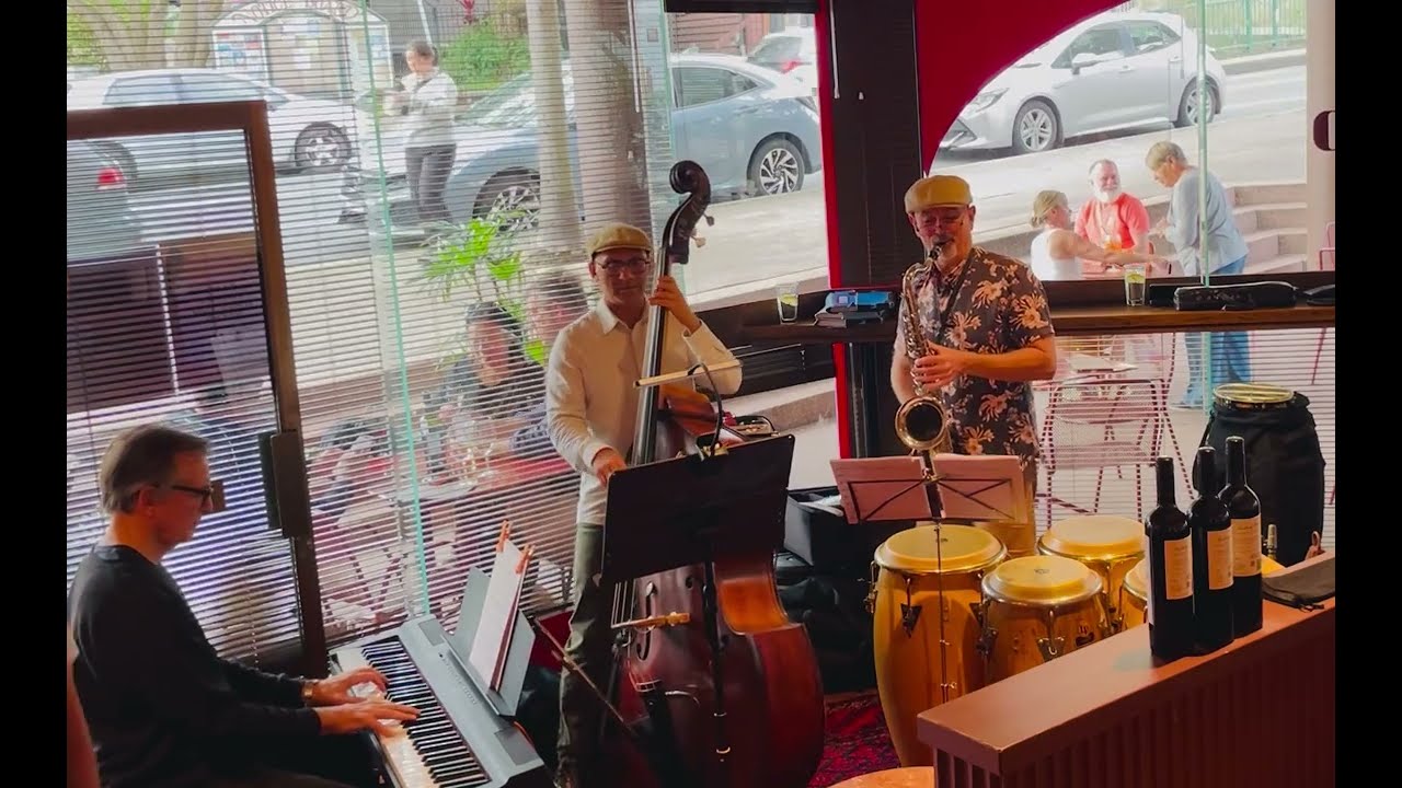 BAR QUATTRO - "Beatrice"