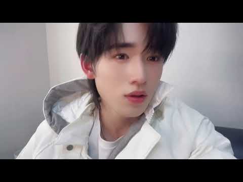 【TNT时代少年团 宋亚轩】歌词随机 之 五官都在用力但眉毛获胜|| 1080HD