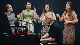 Into the skies - Štěpán Holík & Bossa Band