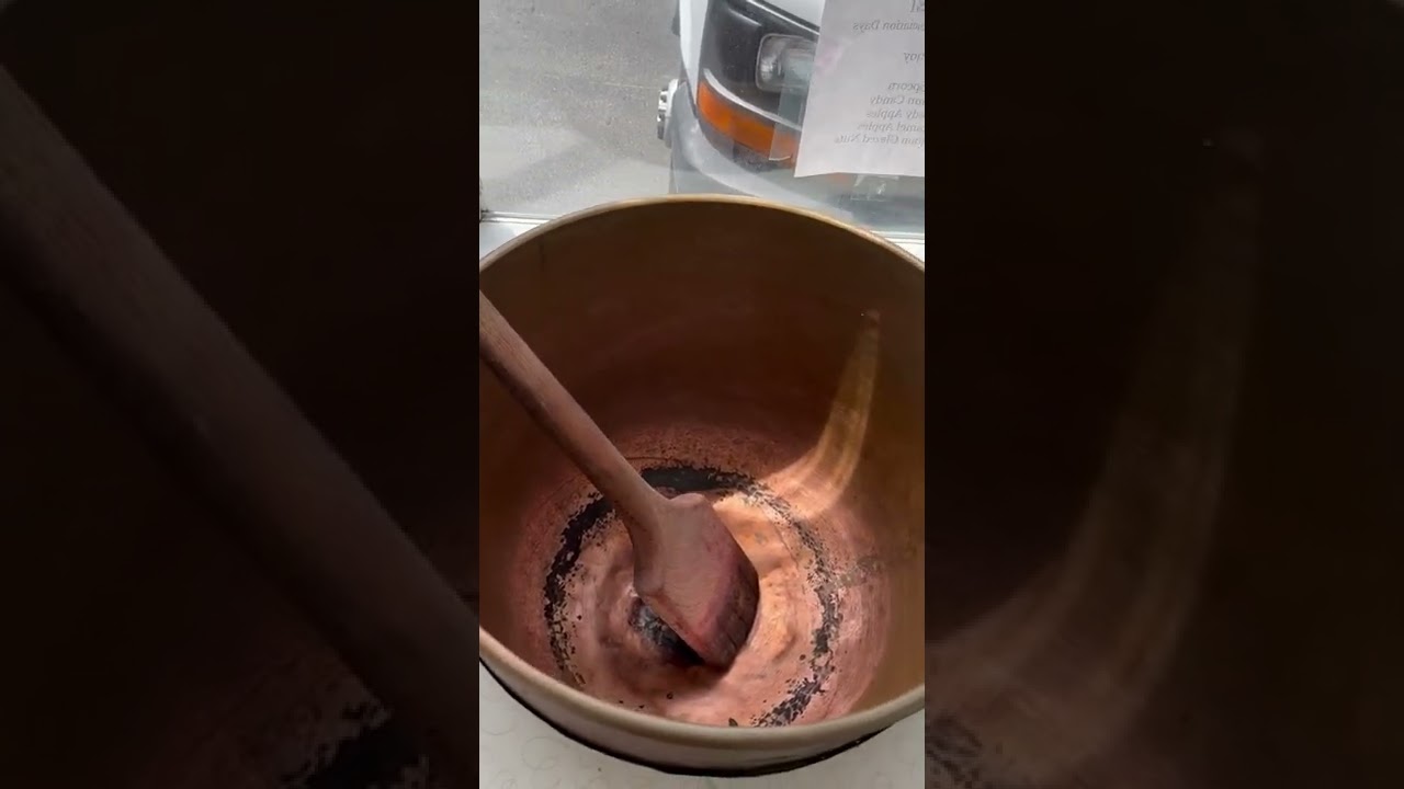 Vintage Popcorn Cotton Candy and Candied Apple Trailer to be sold at auction June 14