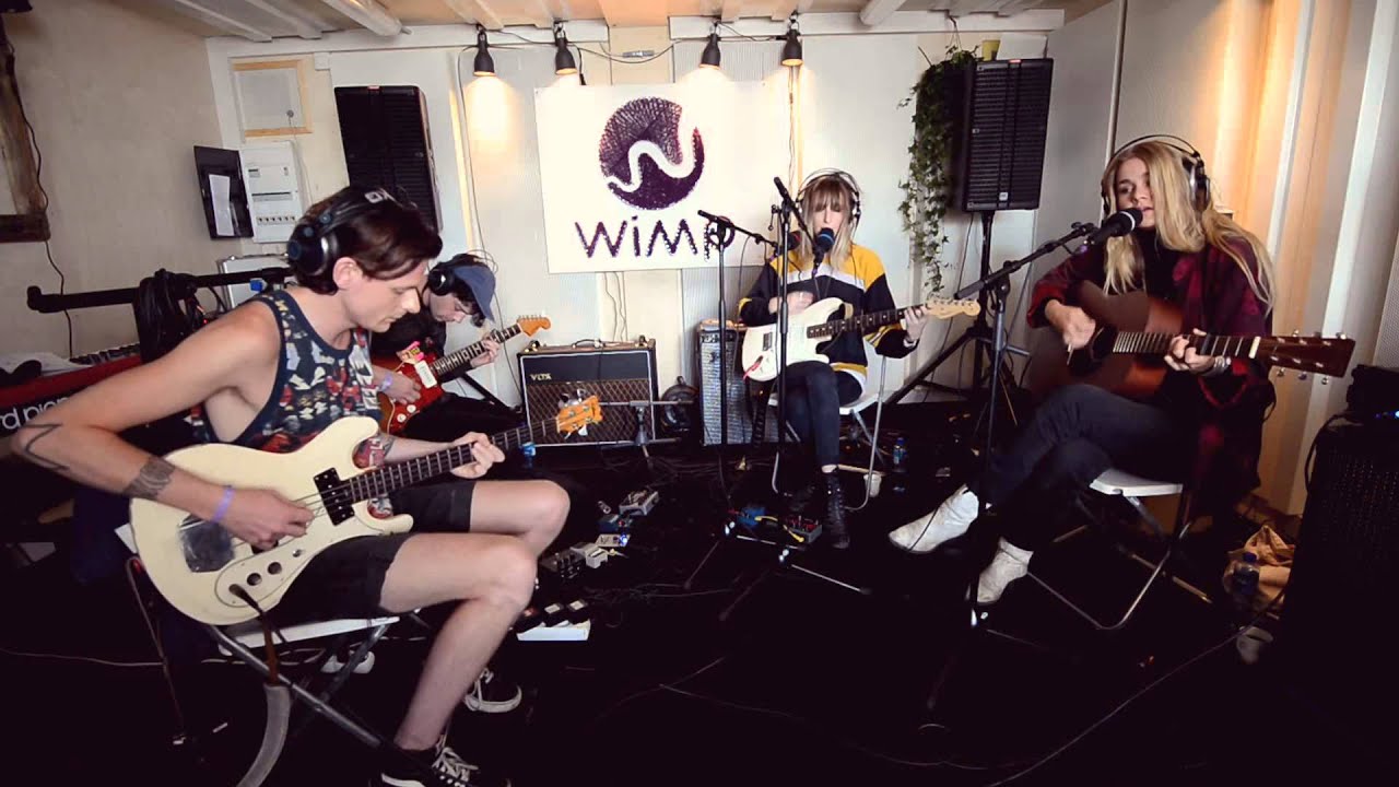 Ver Carmen Villain - He's Alright (Live from The WiMP Container) no YouTube Ver Carmen Villain - He's Alright (Live from The WiMP Container) no YouTube