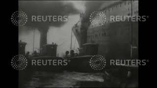 1929 USA: S.S. Paris goes aground in fog in New York Harbour screenshot 5