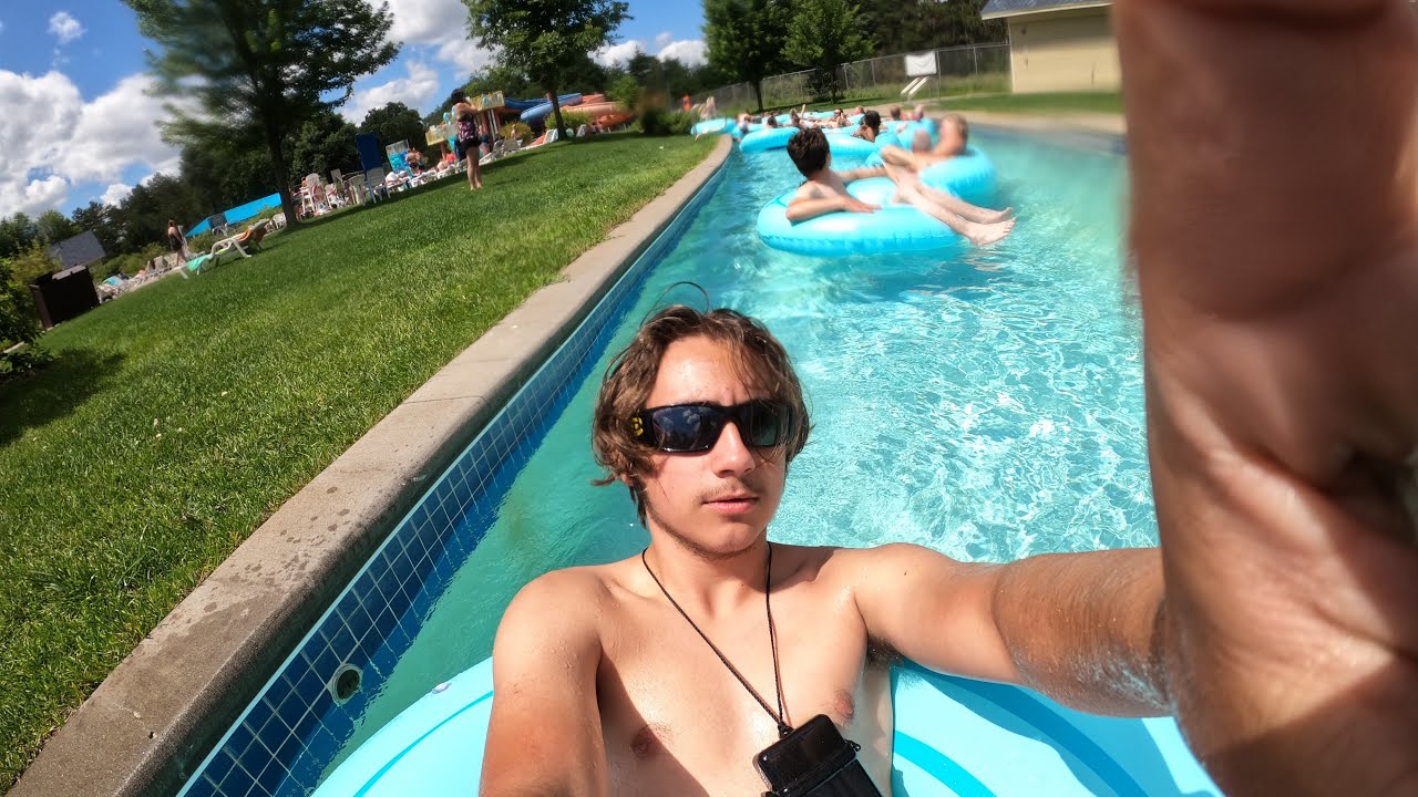 Having fun at the water park - YouTube